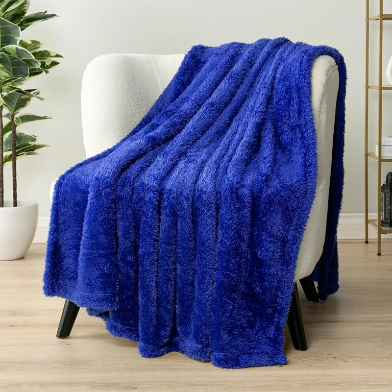 PAVILIA Sherpa-Überwurfdecke für Couch, Sofa, Flauschige, warme Plüschdecke für Bett, gemütlich, superweich, leicht, Flauschige, dekorative Decke, für alle Jahreszeiten, 157 x 152 cm, Blau — Heizung Warmepumpe