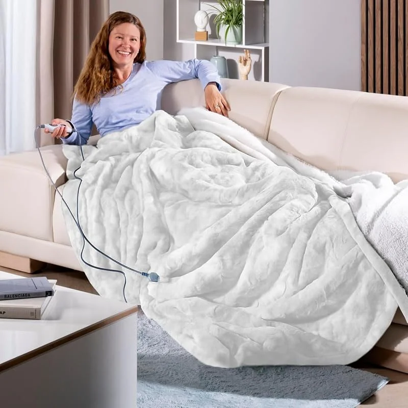 Delindo Lifestyle Heizdecke mit Abschaltautomatik 215 x 240 cm, große Kuscheldecke XXL mit 9 Temperaturstufen, mit Lammfell Optik, weiß — Heizung Warmepumpe