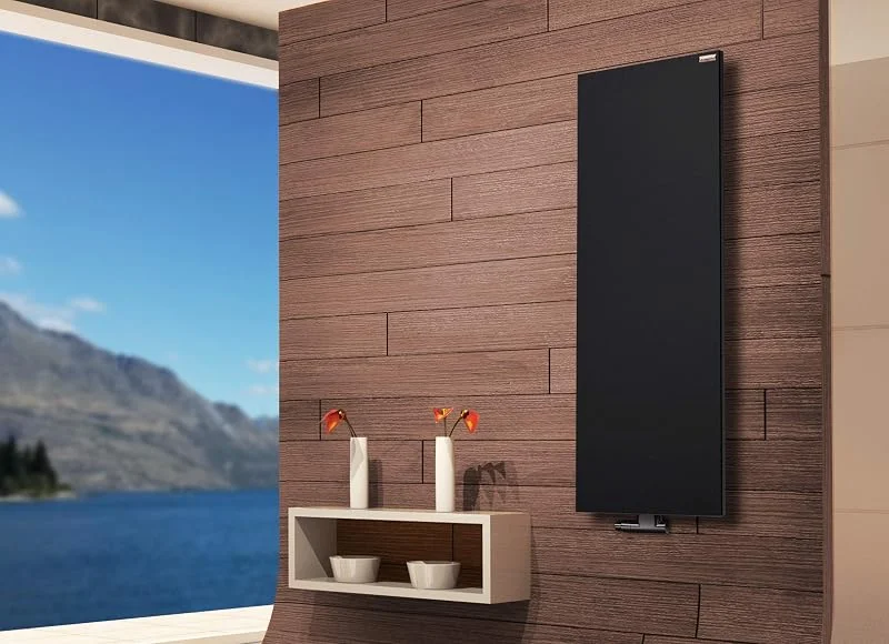 Badheizkörper Design Mirror Steel 120 cm 799 Watt schwarz SZAGATO — Heizung Warmepumpe